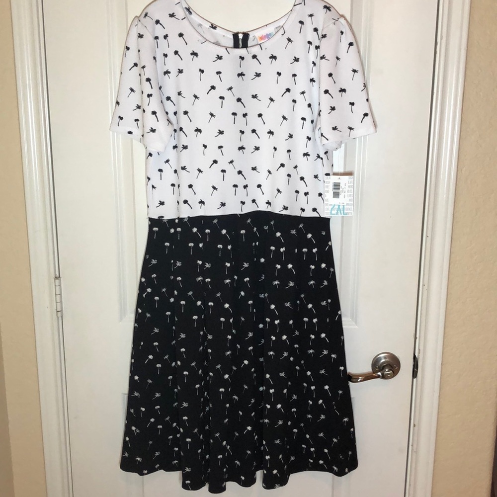 LuLaRoe Amelia